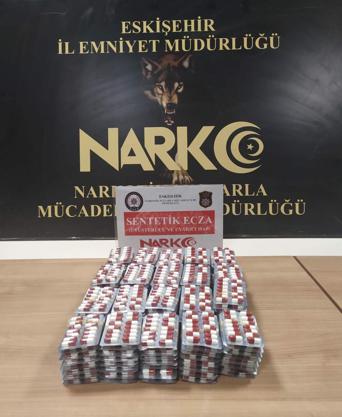 Eskişehir\'de uyuşturucu operasyonunda yakalanan 2 şüpheli tutuklandı