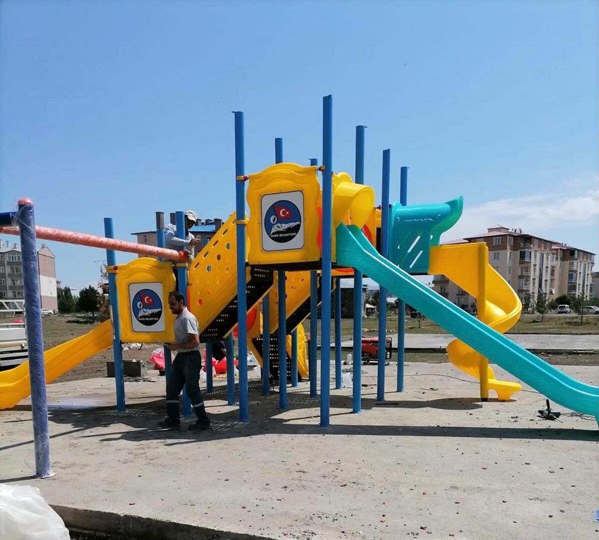 Kars\'ta belediye çocukları unutmadı