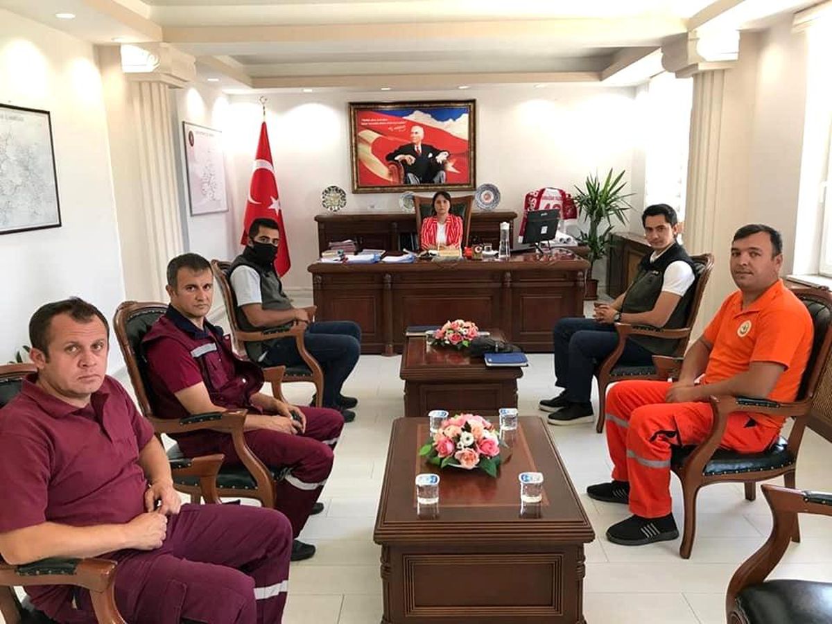 Orman yangınlarında görev yapan personele plaket verildi