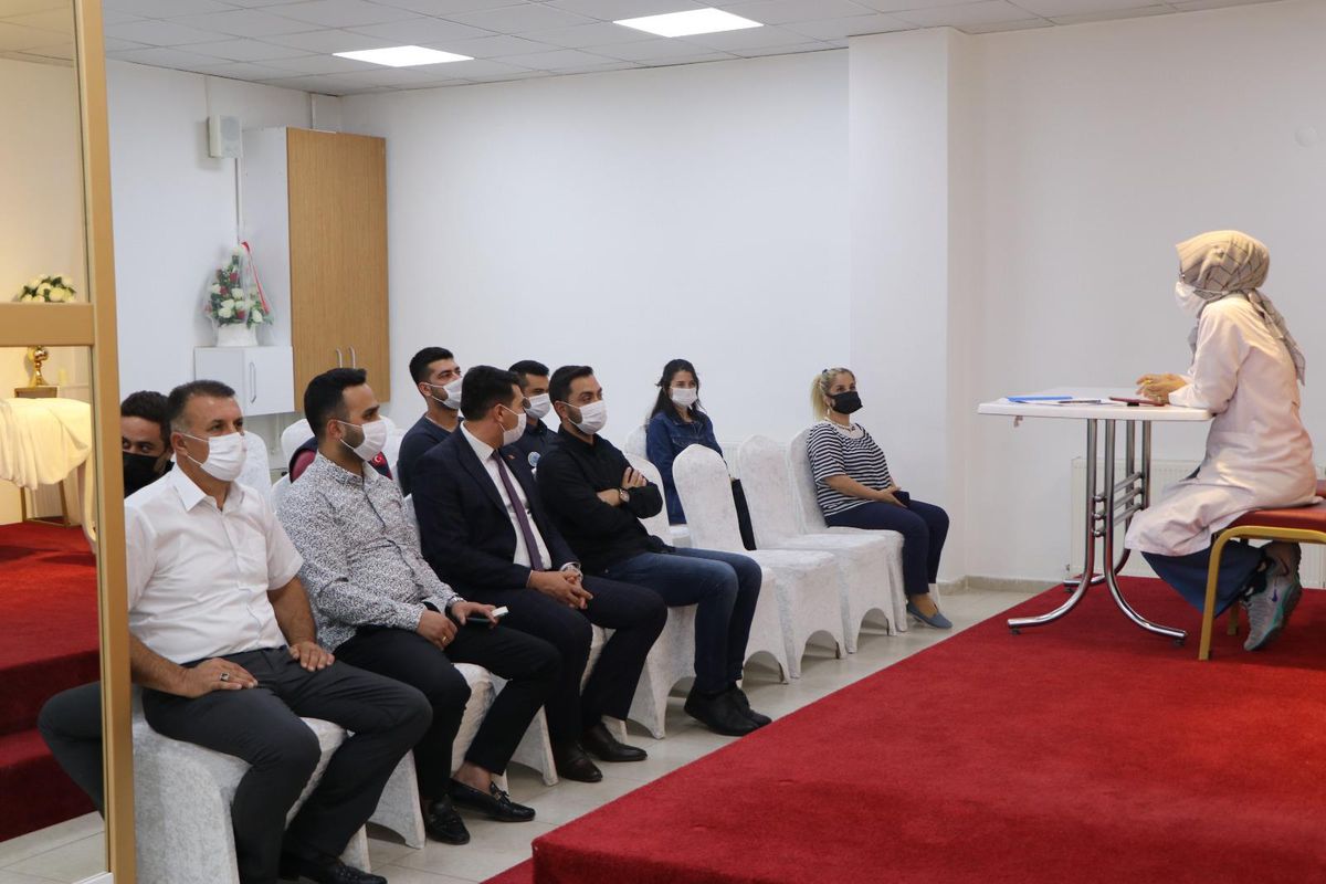 Yahşihan Belediyesinde personel Kovid-19 aşıları hakkında bilgilendirildi