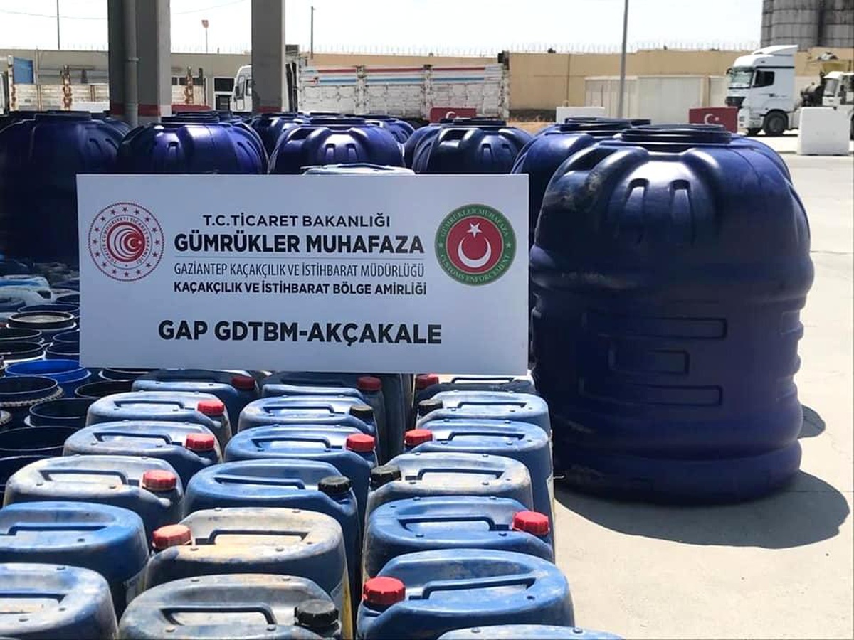 Yeni diye eski bidonları sınırdan geçirmeye çalışınca yakalandılar