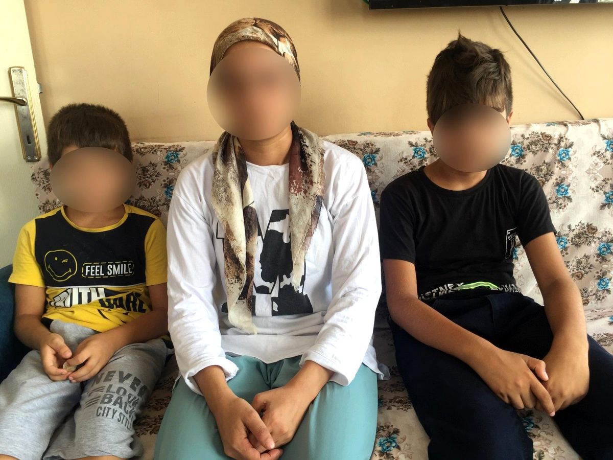 Aldatan kocasını terk edince 4 çocuğuyla perişan olan kadına devlet sahip çıktı