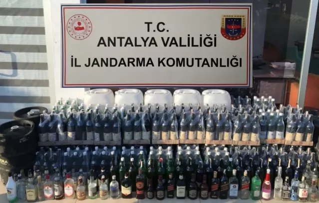 Antalya'da 72 litre sahte içki ele geçirildi