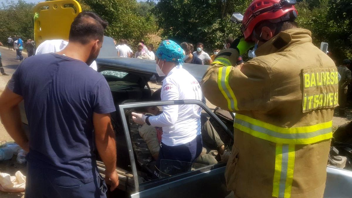 Son dakika haber... Erdek\'te trafik kazası 5 yaralı