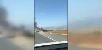 GAZİANTEP - Önce yayaya ardından traktöre çarpan kamyonet devrildi: 3 yaralı