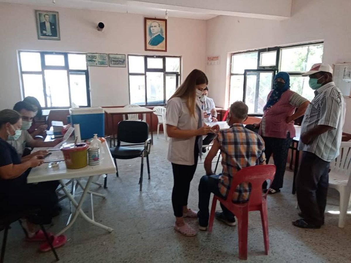 İpsala ve Enez\'in köylerinde Kovid-19 aşılama çalışmaları sürüyor