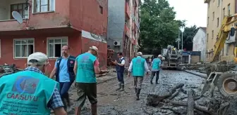 İstanbul'daki sivil toplum kuruluşlarından selin etkilediği bölgelere yardım