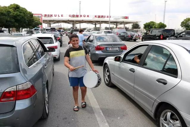 Kapıkule'de otoparklar doldu taştı