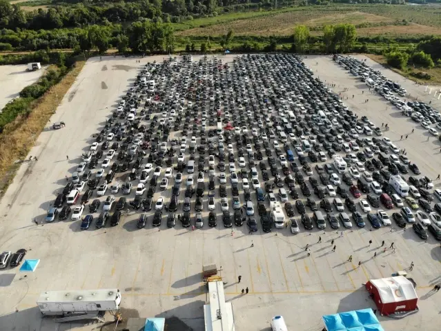 Kapıkule'de otoparklar doldu taştı