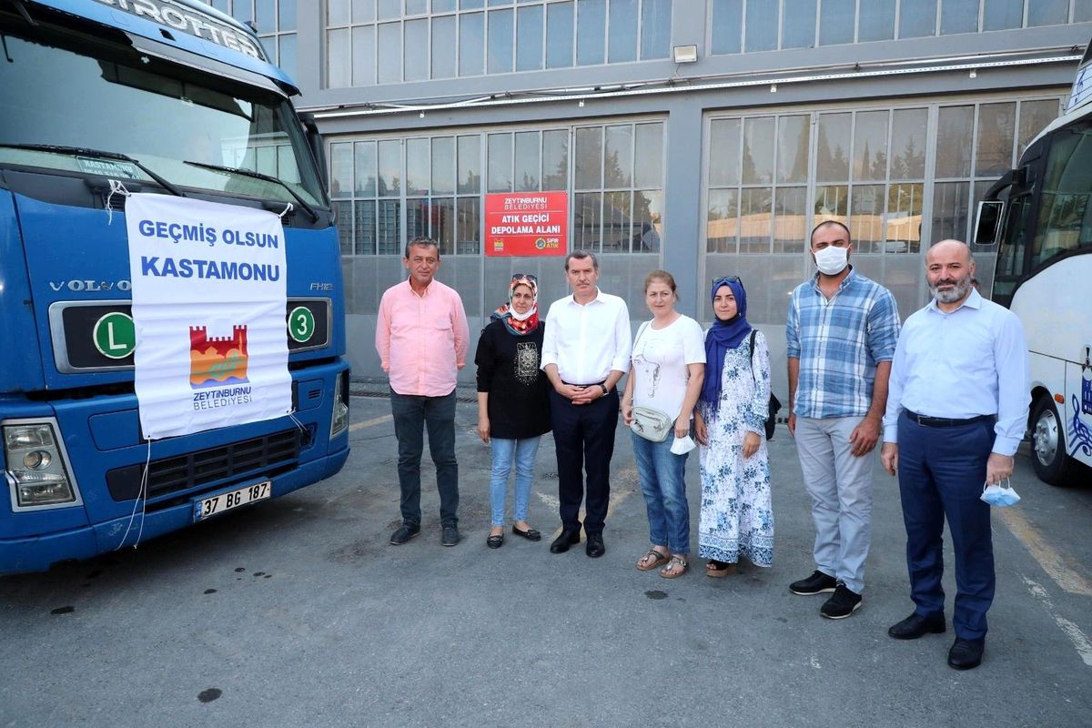 Zeytinburnu\'ndan sel felaketinin yaşandığı Kastamonu\'ya yardım tırı gönderildi