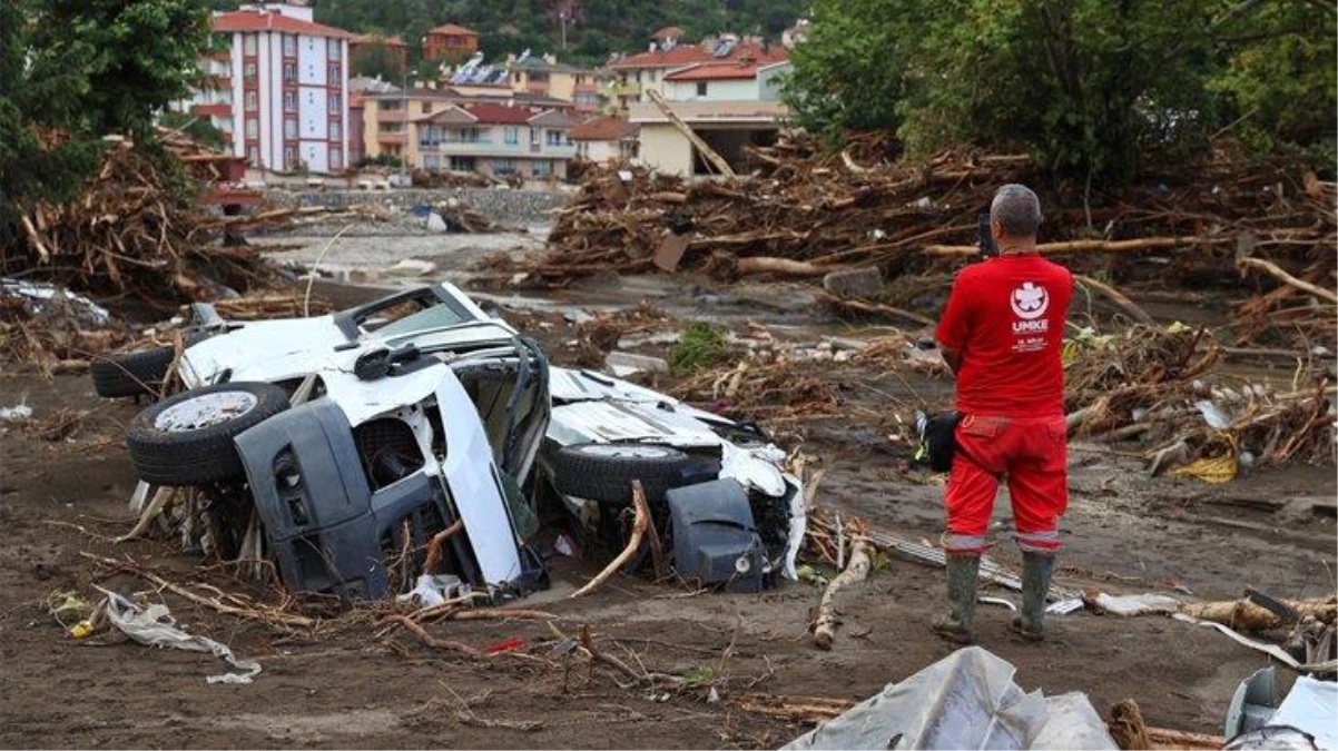 Son Dakika: Karadeniz\'de acı haber! Sel felaketinde can kaybı 40\'a yükseldi