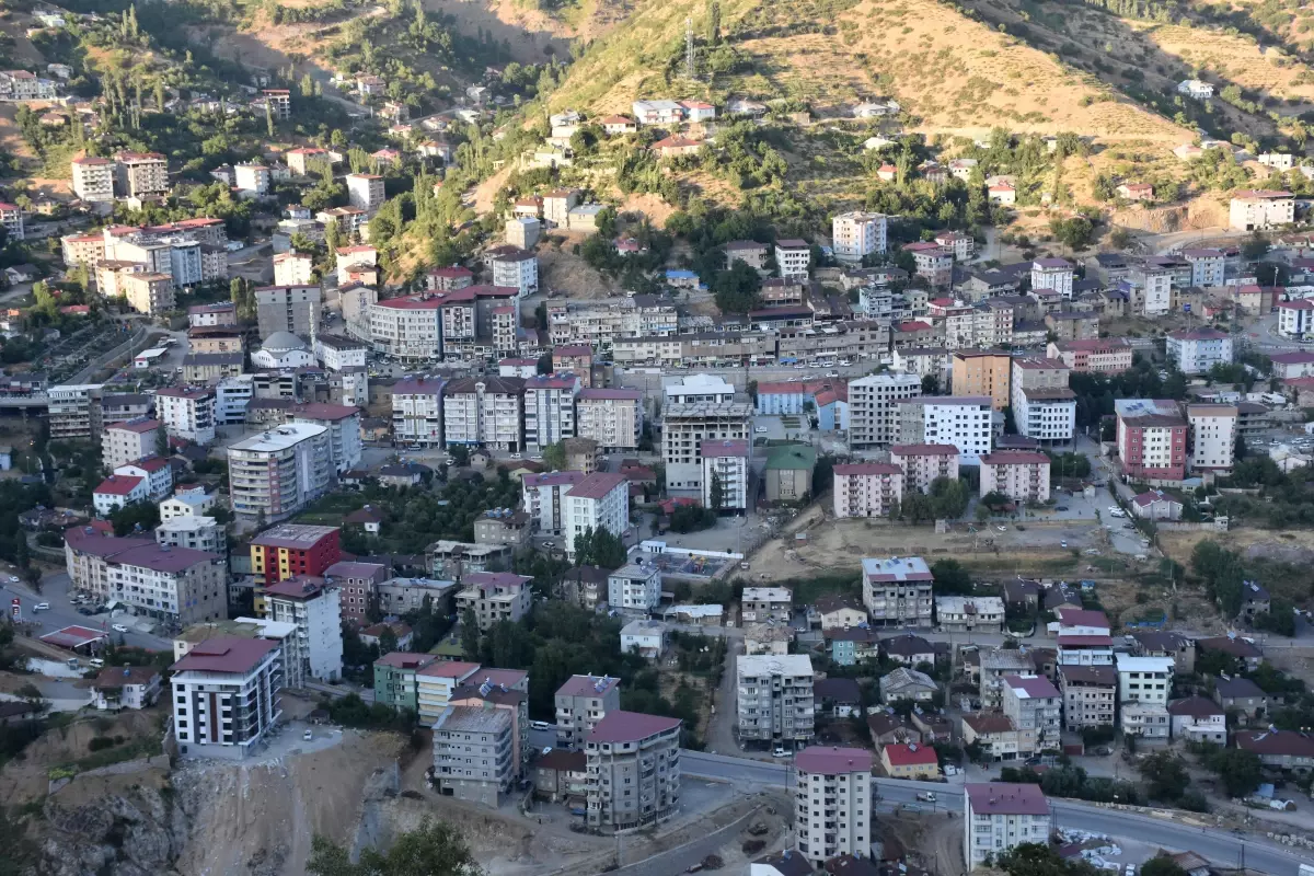 Terör örgütü PKK\'nın ilk saldırısının acısı Şemdinli halkının yüreğindeki tazeliğini koruyor