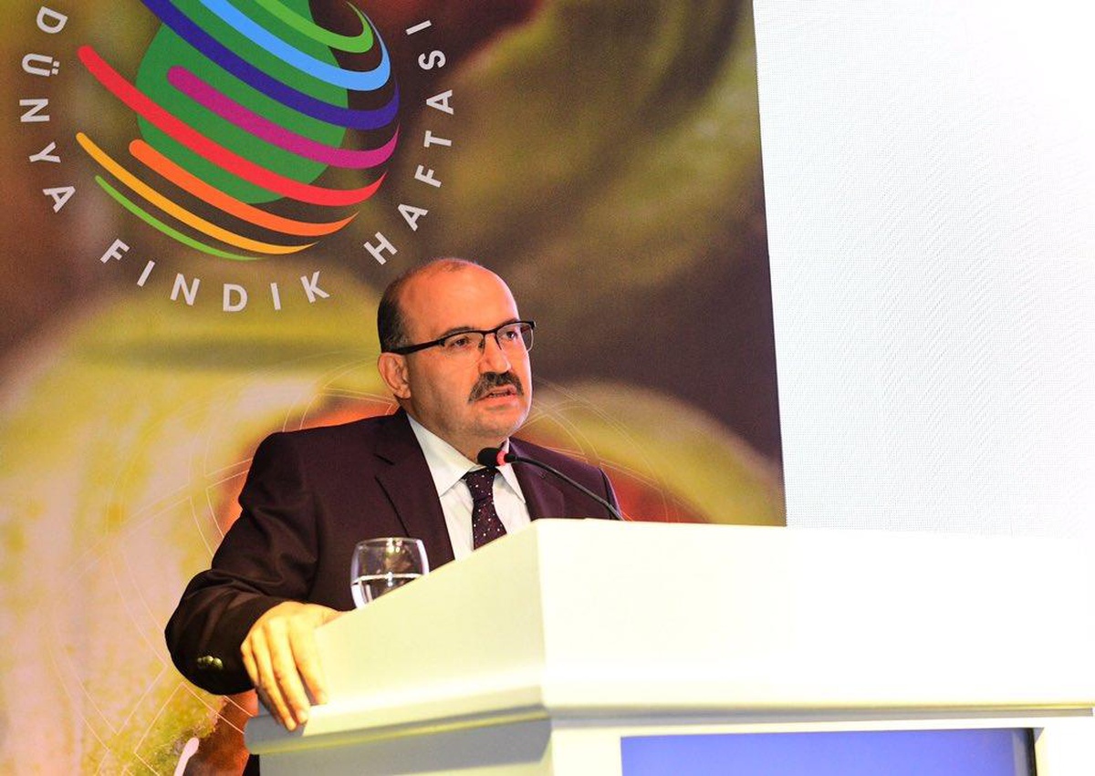 Trabzon\'da fındık ihracat rekortmenleri ödüllerini aldı