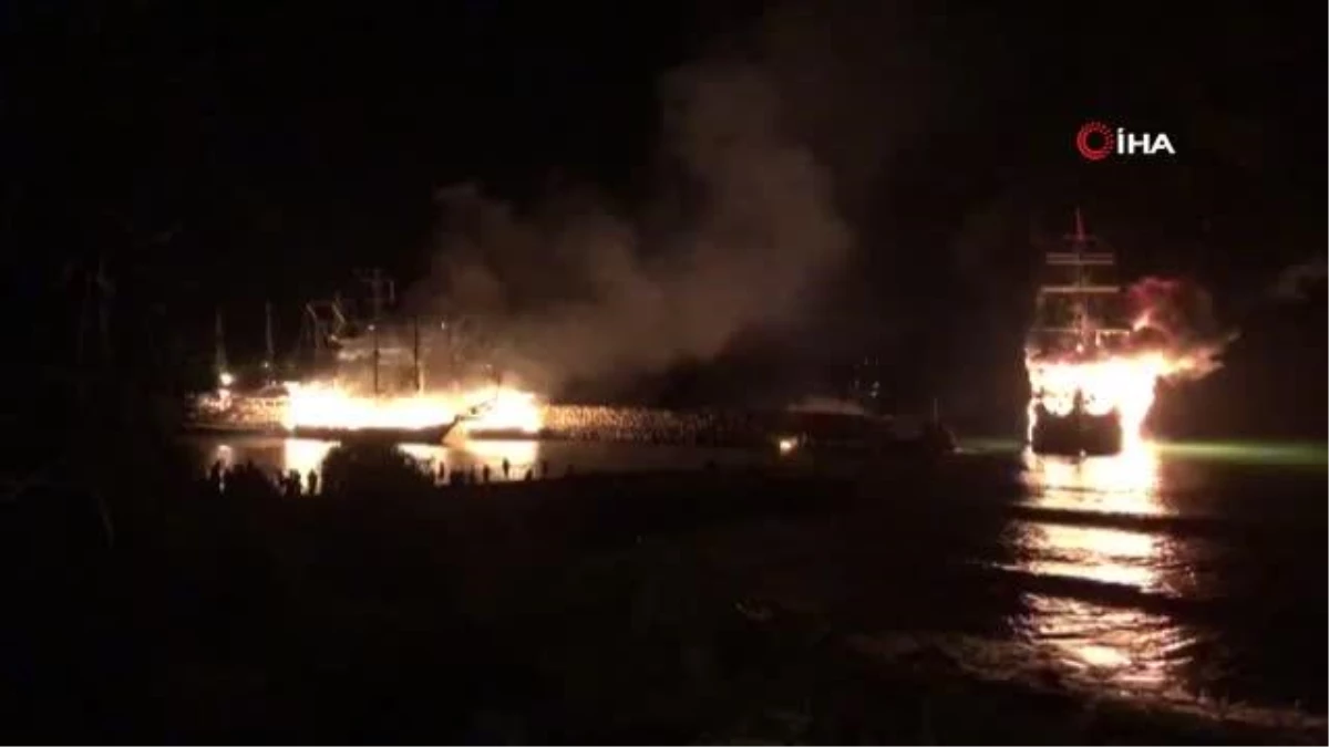 Alanya\'daki tur teknesi yangınlarında 4 tekne küle döndü