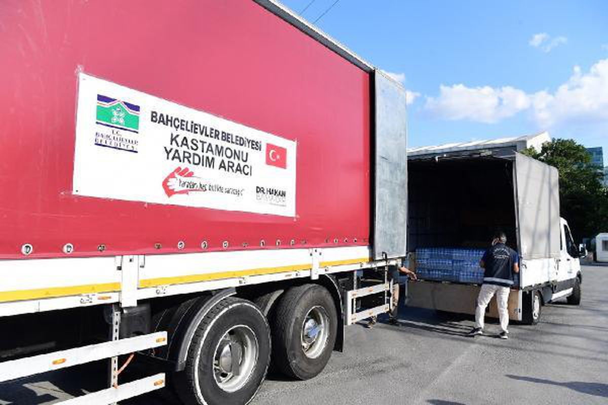 Bahçelievler Belediyesi\'nden sel bölgesine yardım