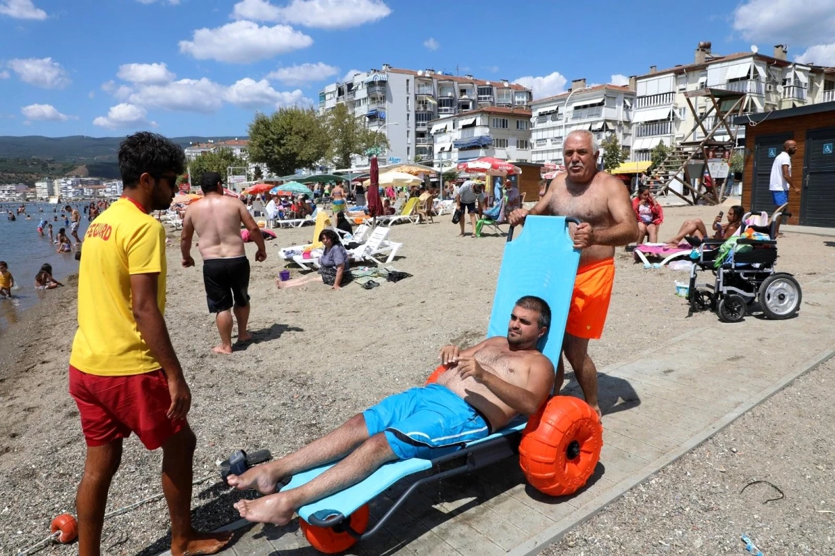 Bursa\'da engelli vatandaşlar için \'Engelsiz Plaj\' hizmete açıldı