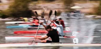 Eskişehir'de Durgunsu Kano Türkiye Şampiyonası'nda kupalar sahiplerini buldu