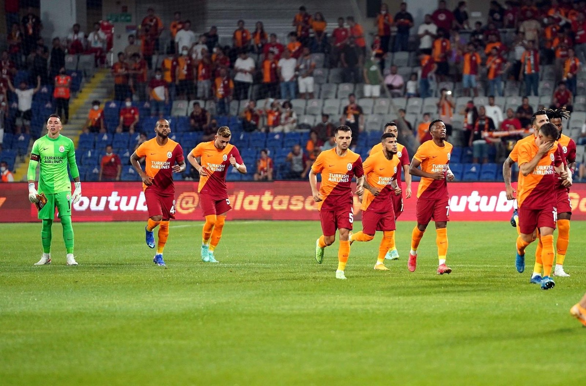 Galatasaray\'ın Giresunspor maçı kafilesi belli oldu