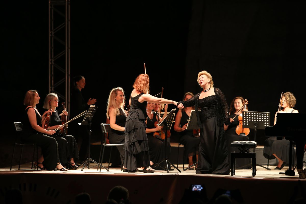 Gözde turizm merkezi Bodrum\'da uluslararası müzik festivaliyle kulakların pası siliniyor