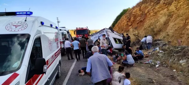 son dakika haberi kahramanmaras ta dugun yolunda kaza 13 yarali