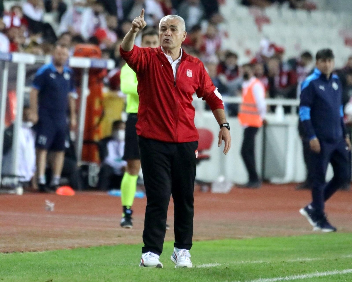 Rıza Çalımbay\'ın Konyaspor\'a şansı tutuyor