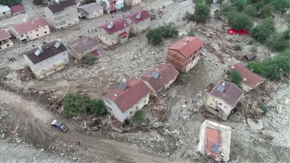 Son dakika! SİNOP Selin vurduğu Ayancık\'ta tomruklar dereyi tıkadı, 35 yıllık afet evleri yıkıldı