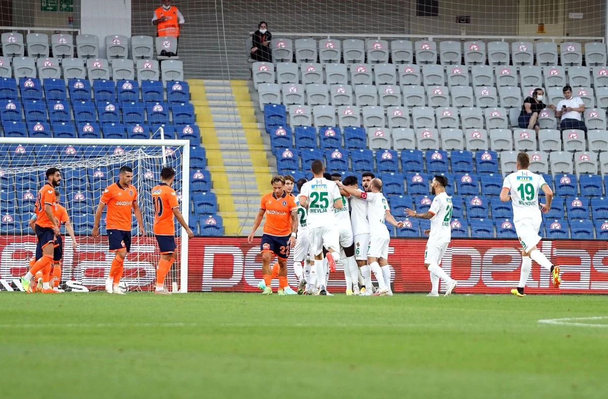Süper Lig: Medipol Başakşehir: 0 - A. Alanyaspor: 1 (Maç sonucu)