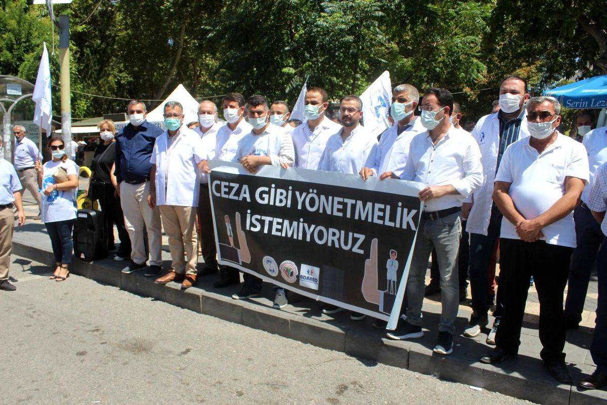 Aile hekimleri bir günlük iş bıraktı
