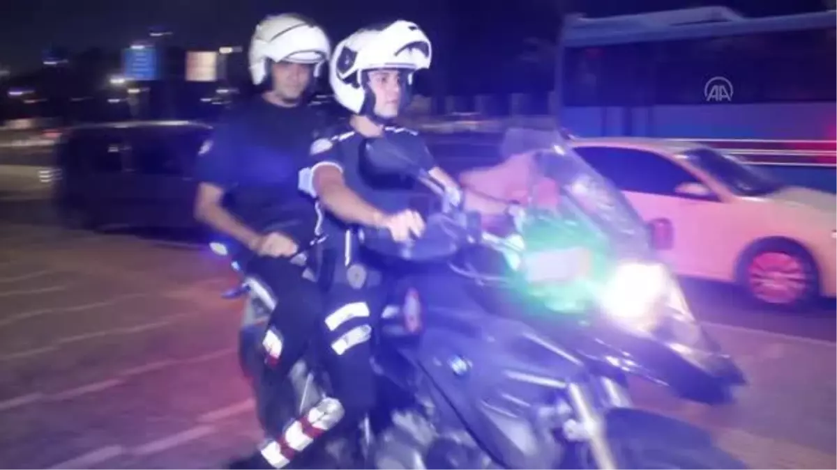 Arkadaşını bıçakla yaraladığı iddia edilen şüpheliye olay yerinden kaçarken otobüs çarptı