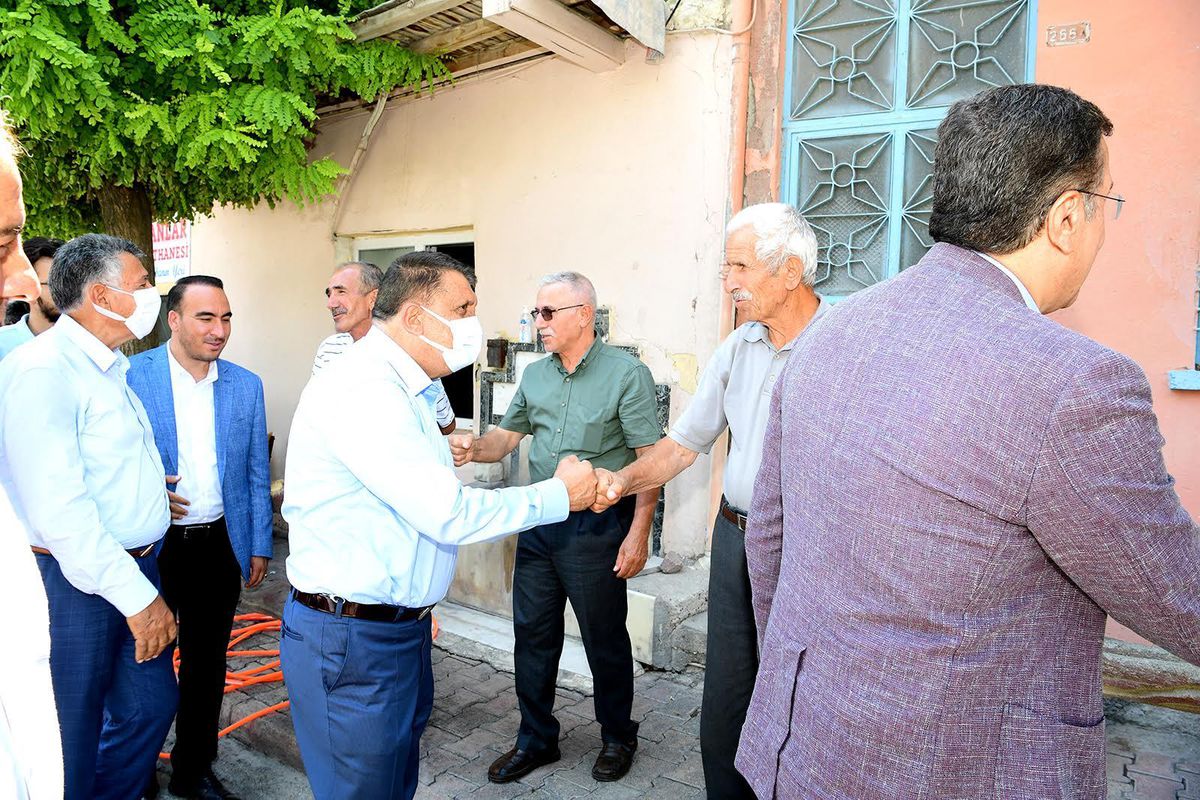 Başkan Gürkan, Fethiye Mahallesi\'nde vatandaşlarla bir araya geldi