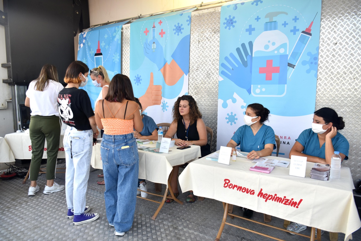 Bornova\'da "Etkinlik Tırı" yola çıktı