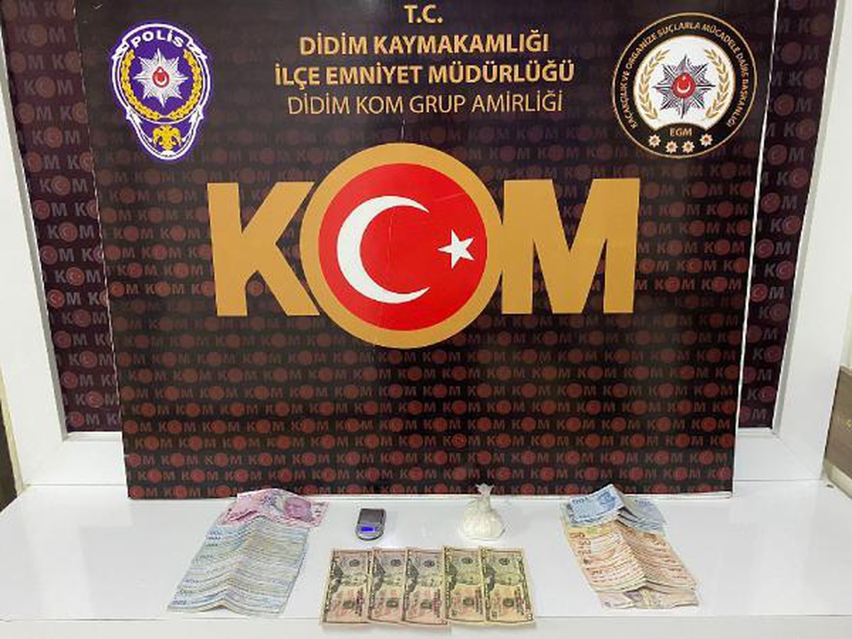 Didim\'de uyuşturucu ve sahte parayla yakalanan 2 kişiye gözaltı