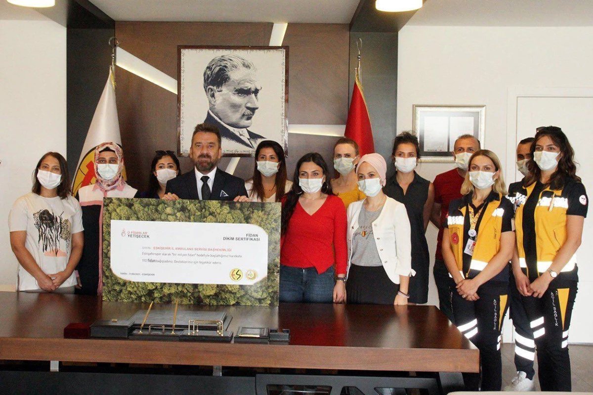Eskişehir İl Ambulans Servisi Başhekimliğinden "Eskişehirspor ve Manavgat için 1112 fidan" bağışı