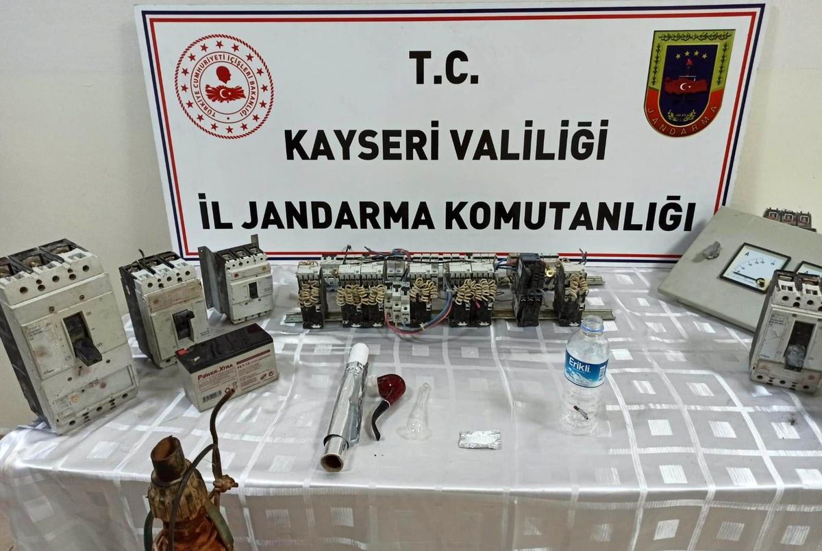 Son dakika haber! Jandarma 8 faili meçhul hırsızlık olayını aydınlattı