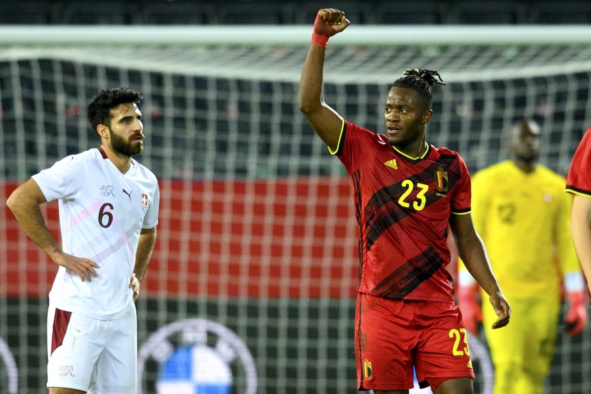 Kartal\'ın golcüsü Batshuayi, bu gece İstanbul\'a geliyor