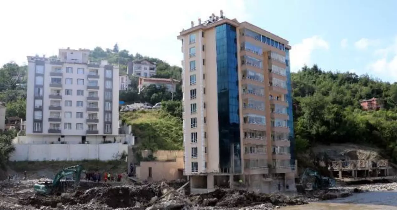 Son dakika haber... KASTAMONU\'DA SEL FELAKETİNDE CAN KAYBI 60\'A ÇIKTI