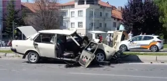 Kütahya'da TIR ile otomobil çarpıştı: 6 yaralı