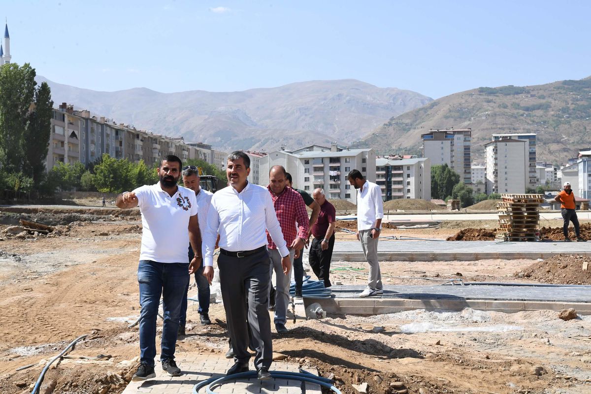 Muş Belediyesi, kentteki yeşil alanların oranını artırıyor