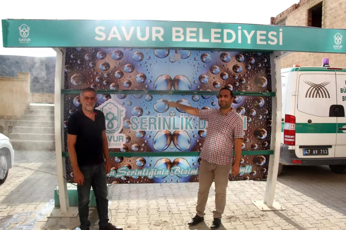 Savur\'daki duraklar serinletiyor