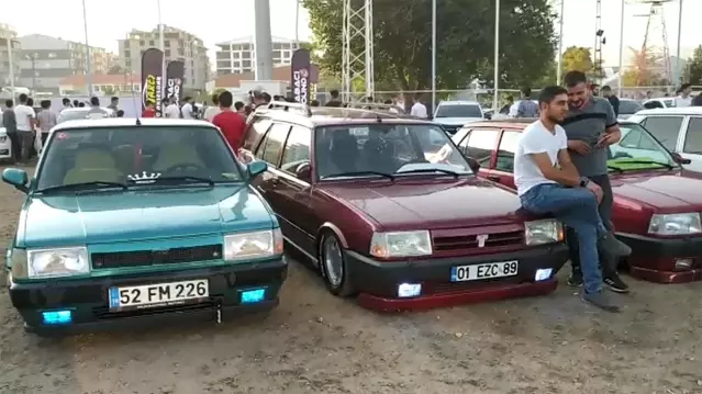 Tatvan'da modifiye araç etkinliği düzenlendi Tatvan'da modifiye araç etkinliği düzenlendi