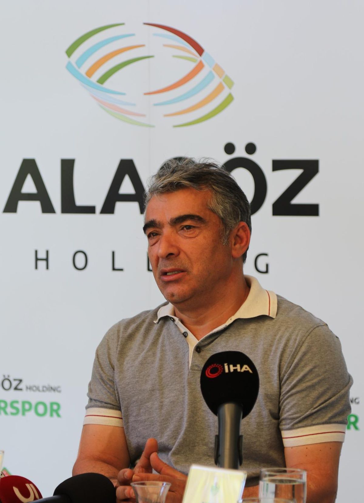 Alagöz Holding Iğdırspor yöneticileri, başkentte gazetecilerle bir araya geldi