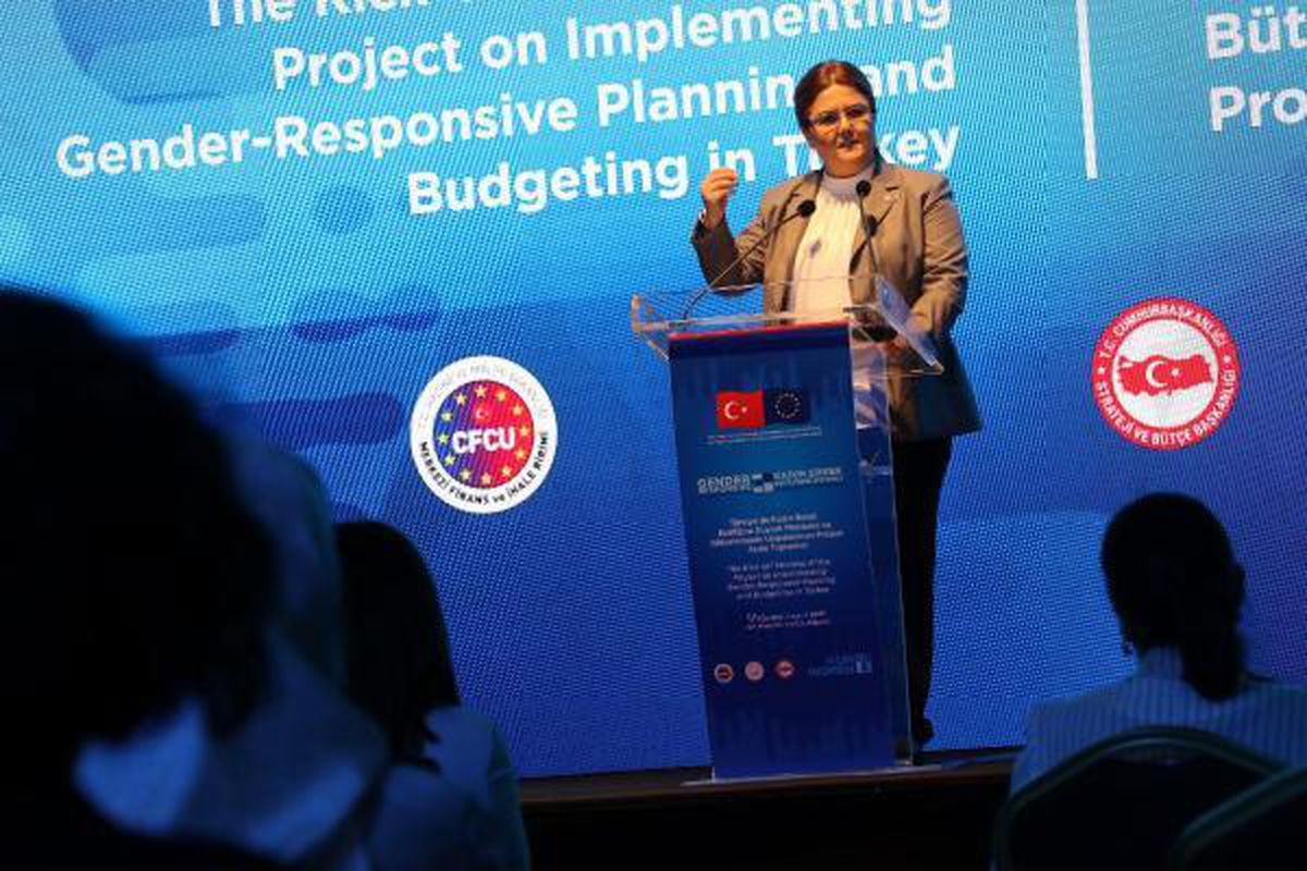 Bakan Yanık "Kadın Erkek Eşitliğine Duyarlı Planlama ve Bütçelemenin Uygulanması Projesi"nin açılışını yaptı Açıklaması
