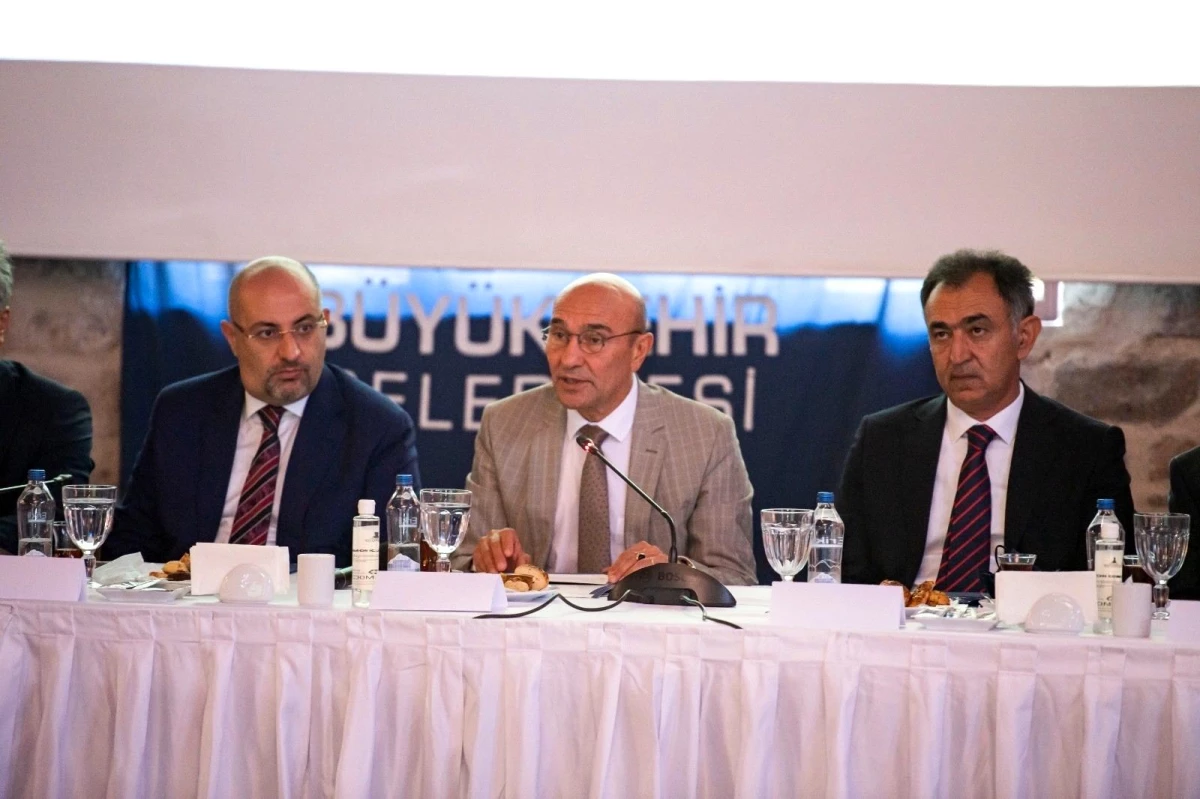 Başkan Soyer, İzmir Afet Platformu\'nun ilk toplantısına katıldı: "Ezberleri bozacağız"