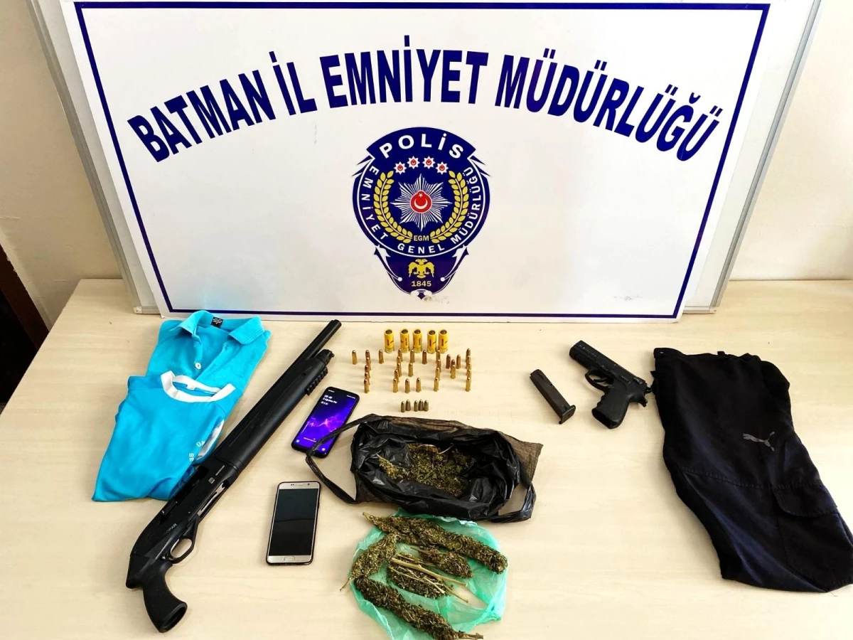 Son dakika haber! Batman\'da terör örgütü PKK propagandası yapan 8 kişi gözaltına alındı