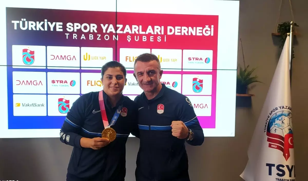 Busenaz Sürmeneli: "Gerçek Buse\'yi sergilettiğim bir spor sadece boks oldu"