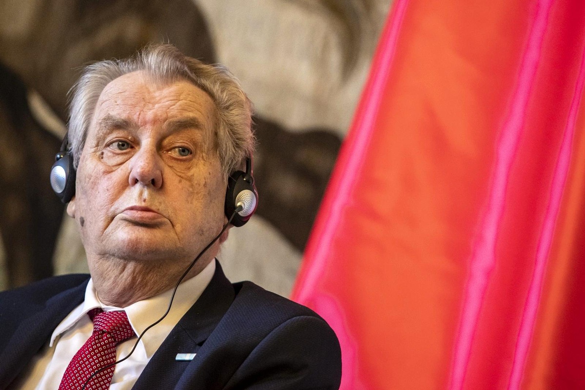 Son dakika haberi... Çekya Cumhurbaşkanı Zeman: "Taliban, Afganistan\'da bir terör merkezi oluşturacak"