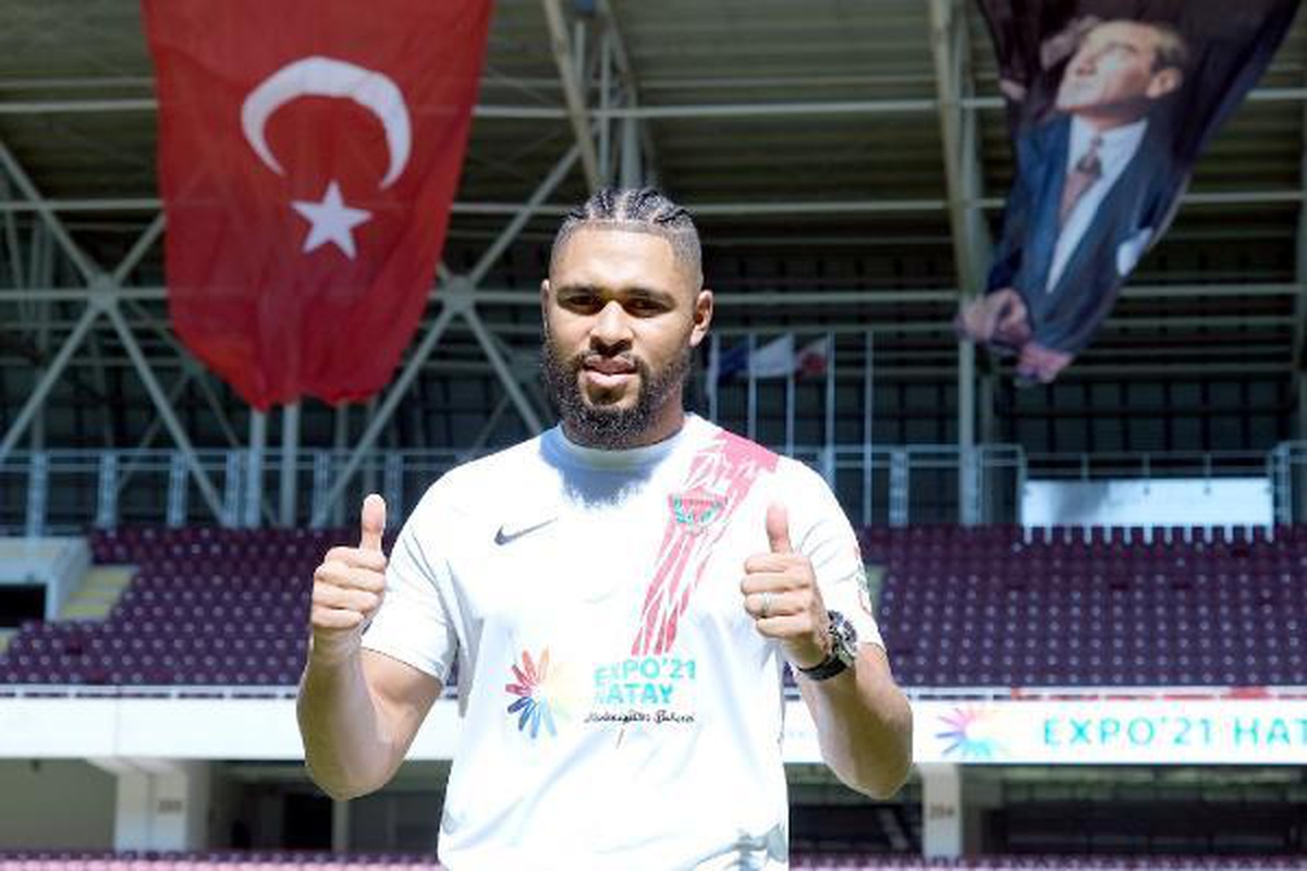 Hatayspor Simon Falette\'yi renklerine bağladı