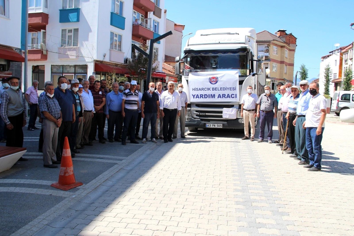 Hisarcık Belediyesi yangın bölgesine yardım tırı gönderdi