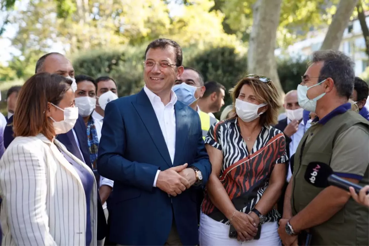 İBB Başkanı Ekrem İmamoğlu, Bebek sahili ve Bebek Parkı\'nda sürdürülen çalışmaları yerinde inceledi