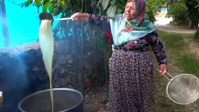 Kahramanmaraş'ta dut pekmezinin sofra yolculuğu başladı